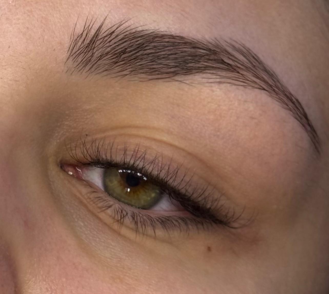 Extensii gene 3D–4D, efect Cat Eye / Foxy